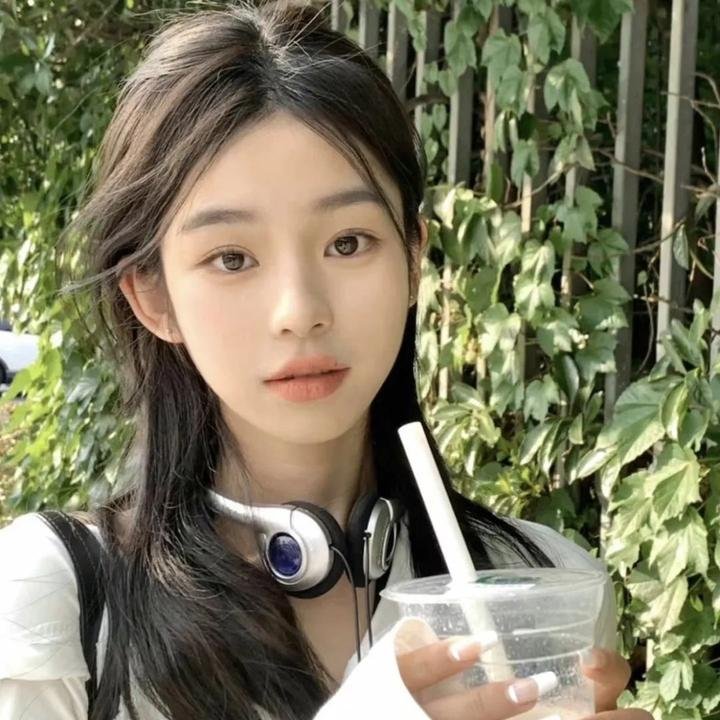 灵欲相通姊妹花